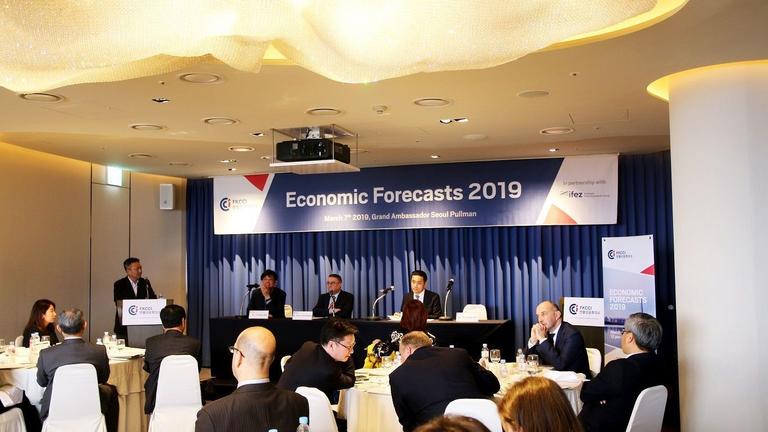 Economic Forecasts 