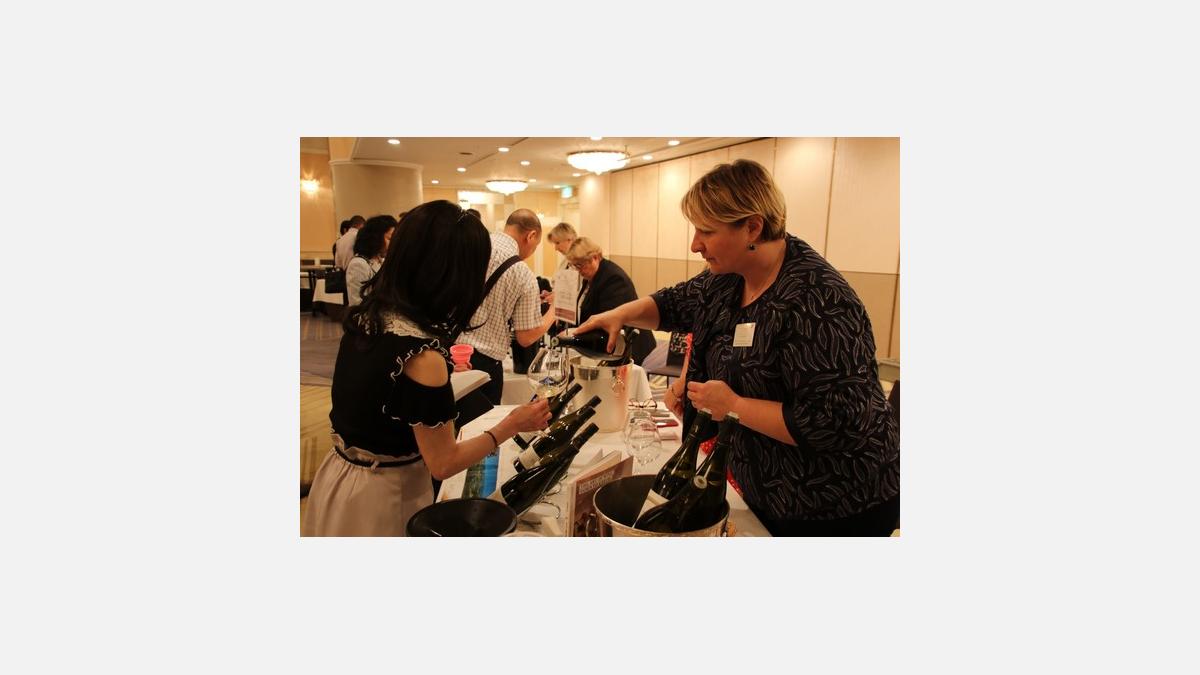 [Translate to Japonais:] mission Bourgogne & Jura Grand Tasting