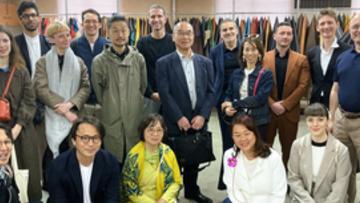 Photo de groupe des participants à Sanyo Leather