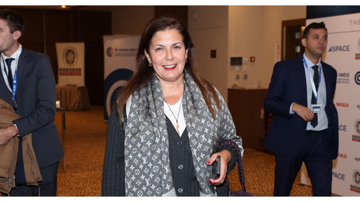 [Translate to Grec:] 