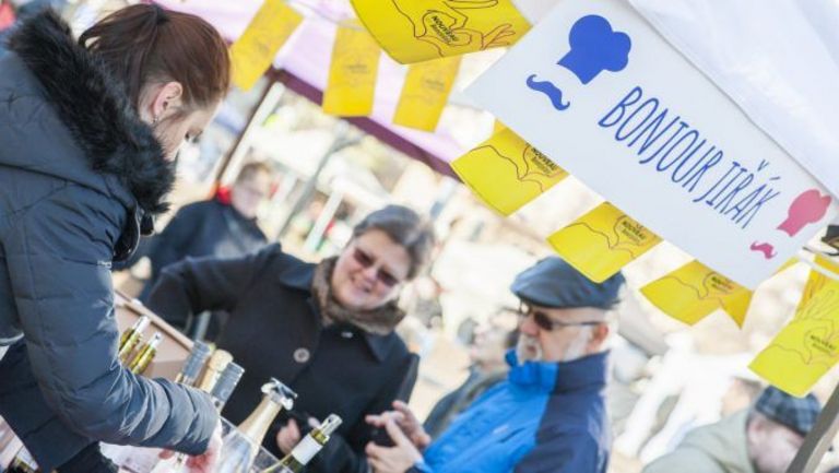 Bonjour Jirak - Marché français