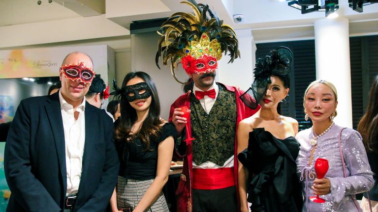 한불상공회의소, 주한이탈리아상공회의소와 메종 르서클에서 카니발 파티를 주최하다!