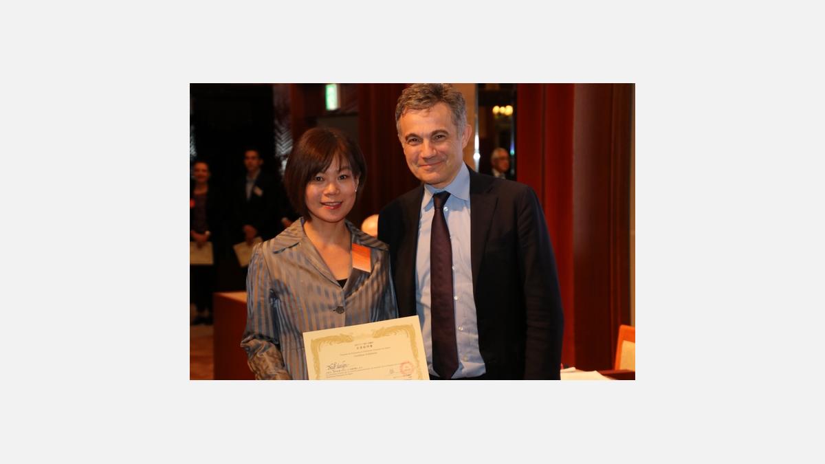 Remise de certificat d'adhésion pour les nouveaux membres