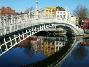 Le Ha Penny Bridge de Dublin