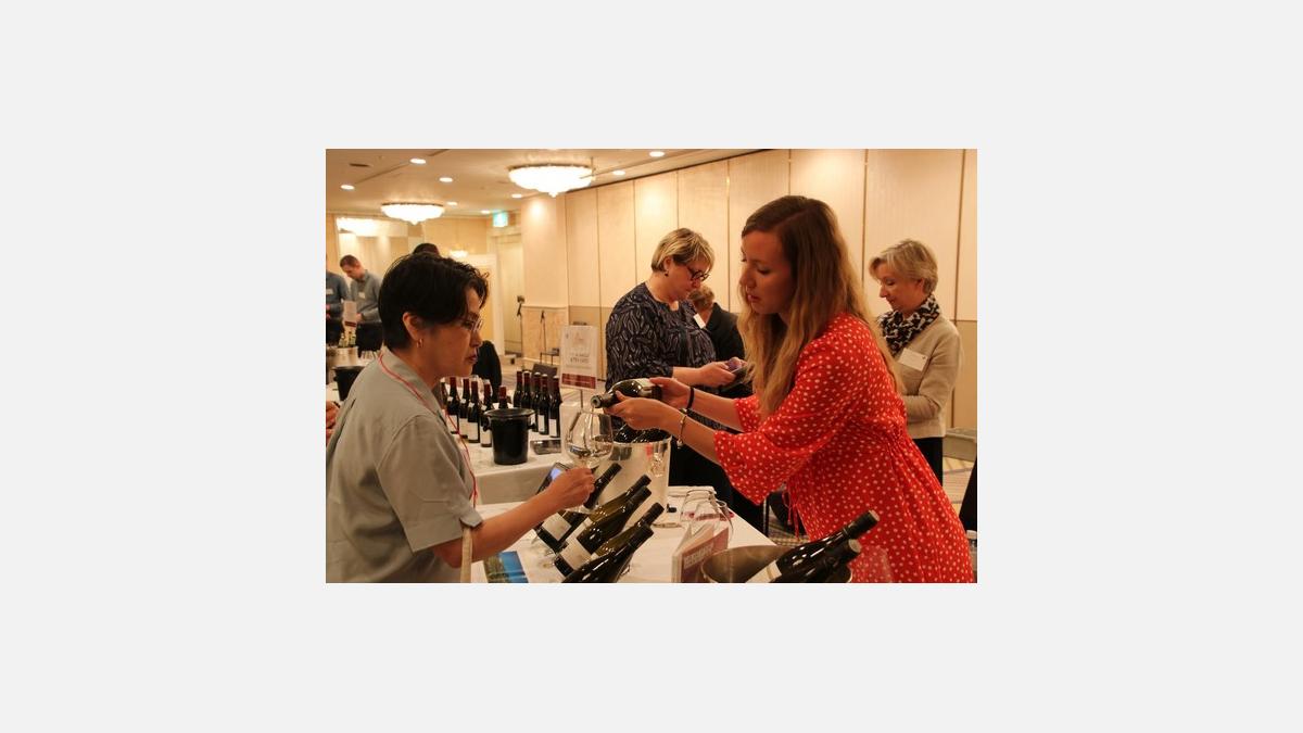 [Translate to Japonais:] mission Bourgogne & Jura Grand Tasting