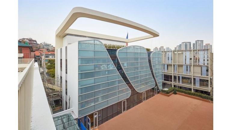 Operations of the French School of Seoul amidst relaxation of social distancing