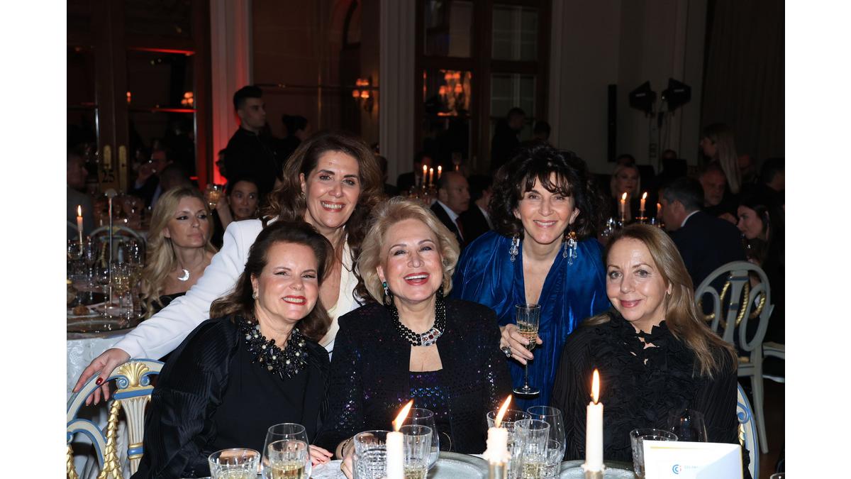 [Translate to Grec:] 