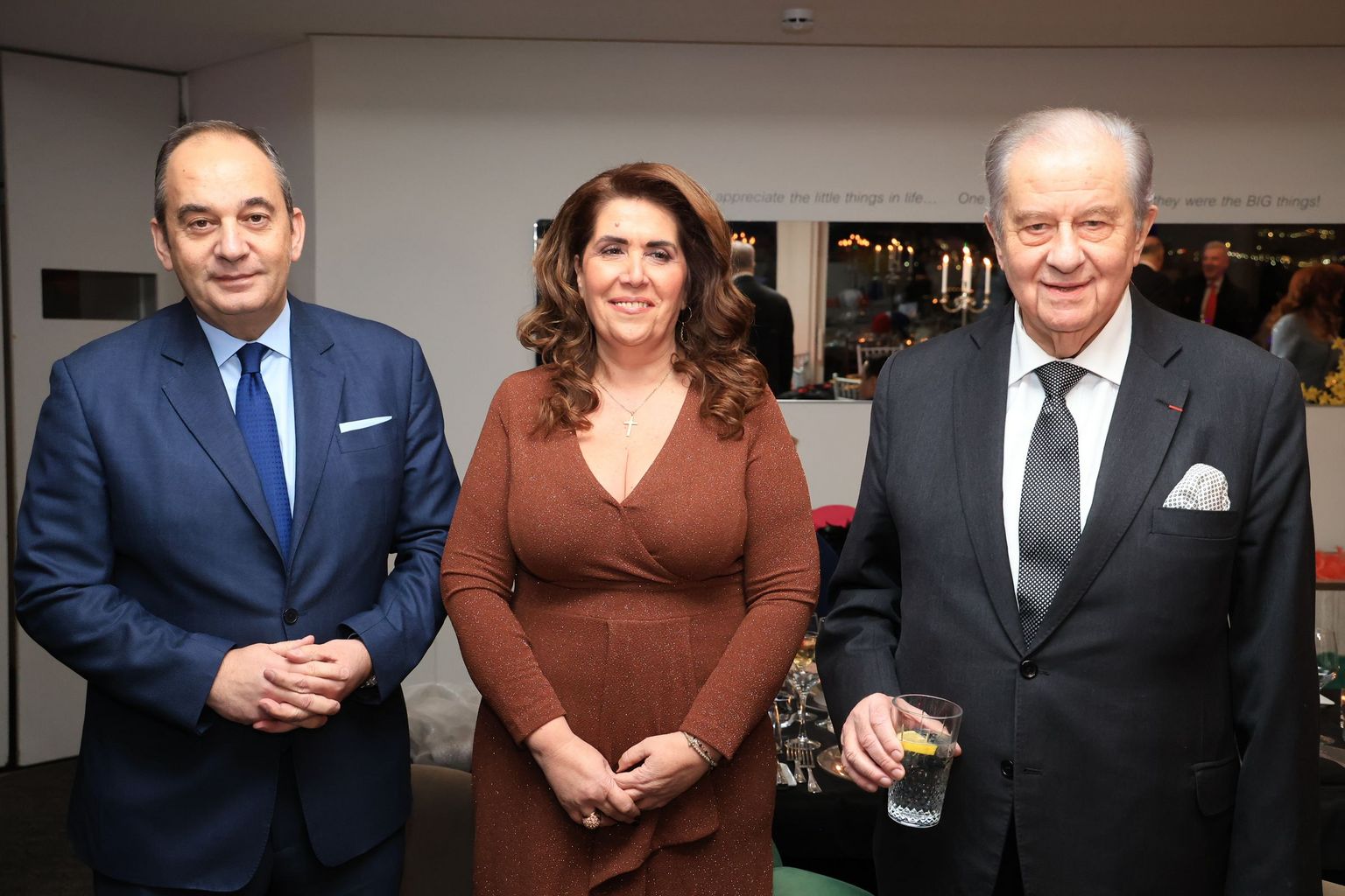 [Translate to Grec:] 