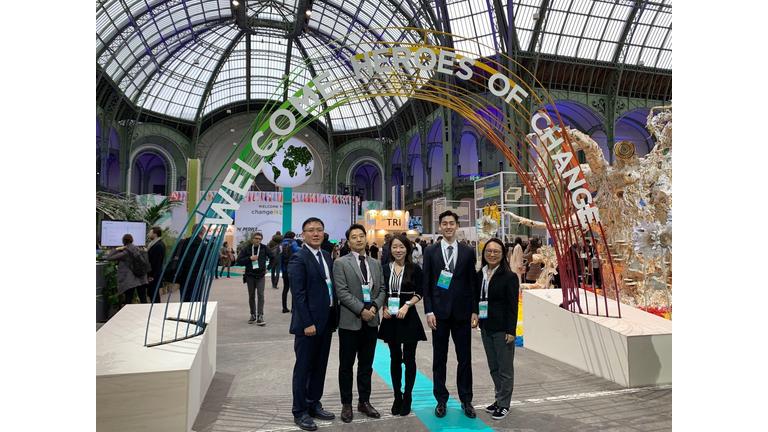 Bosun Kim, Présidente de la French Tech Seoul (1ère à droite) accompagne les startups Dot, Marine Innovation et Piquant au salon ChangeNOW 2020