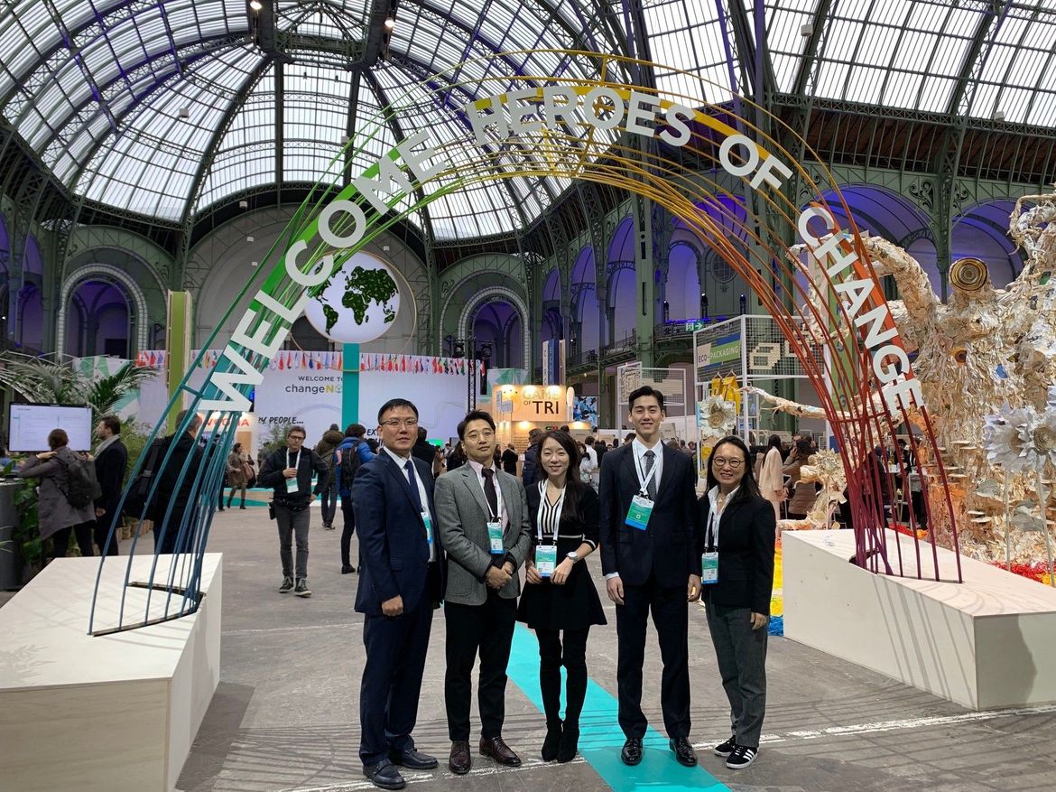 Bosun Kim, Présidente de la French Tech Seoul (1ère à droite) accompagne les startups Dot, Marine Innovation et Piquant au salon ChangeNOW 2020