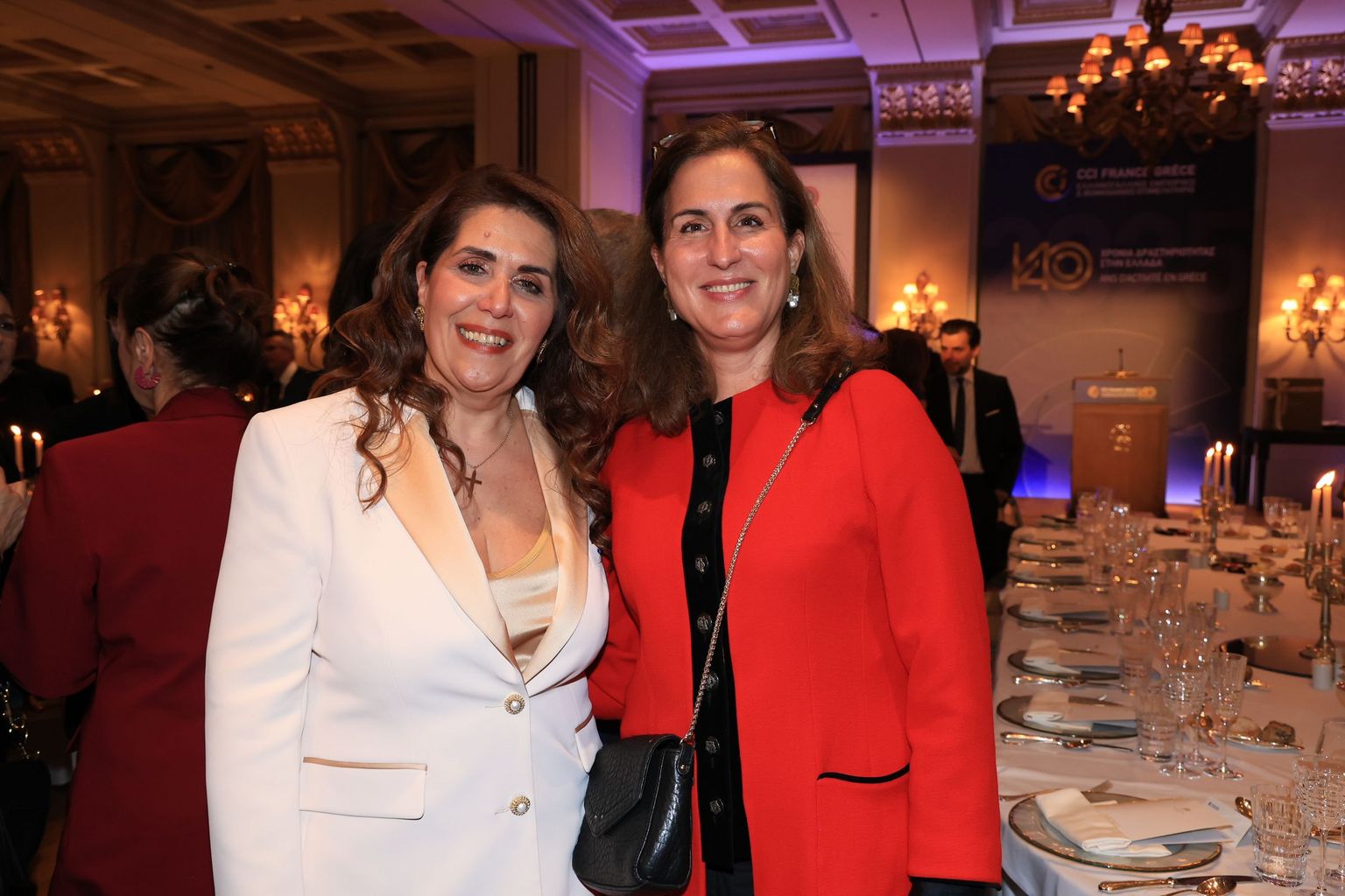 [Translate to Grec:] 