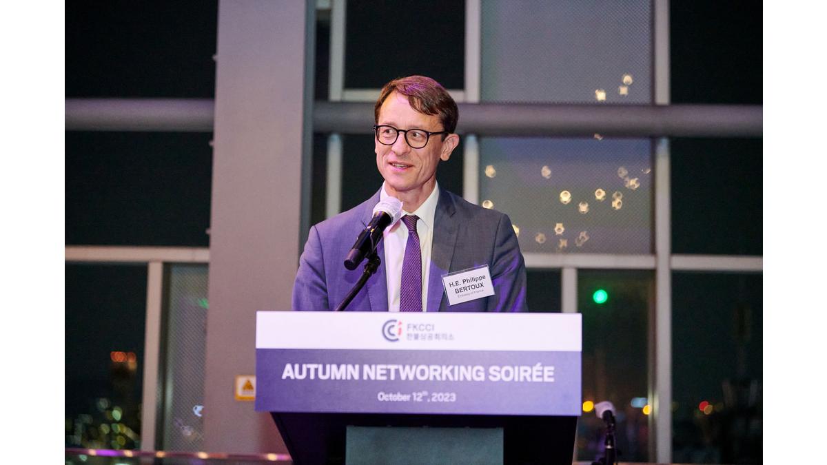 The FKCCI welcomes the French Ambssador and the French-Korean business community to its Autumn Networking Soirée The FKCCI welcomes the French Ambssador and the French-Korean business community to its Autumn Networking Soirée