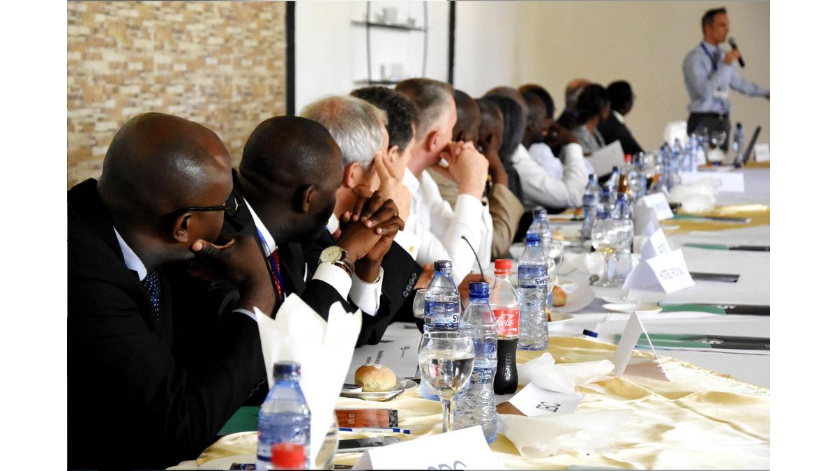 De jeuner d affaire 24 fe v