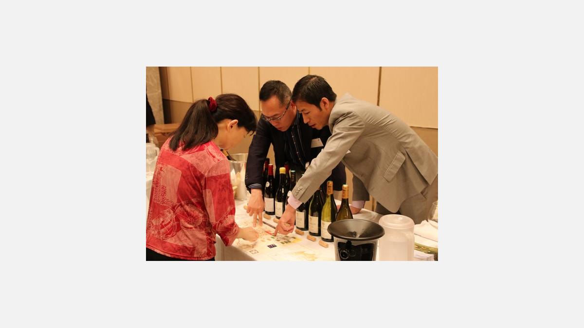 [Translate to Japonais:] mission Bourgogne & Jura Grand Tasting