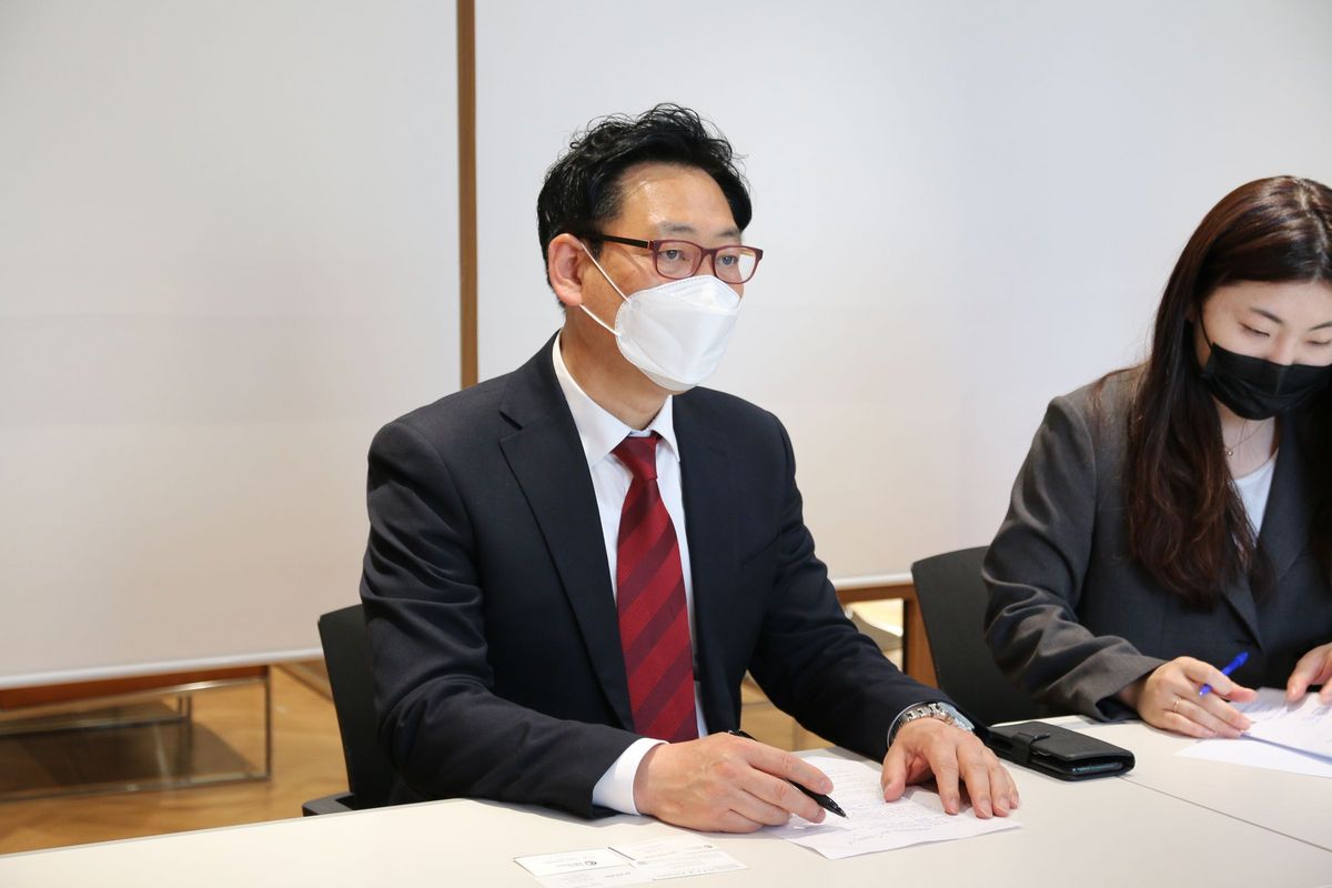 [Translate to Coréen:] Candidate for Mayor of Gangnam-gu, Dae Nam KIM visits FKCCI 