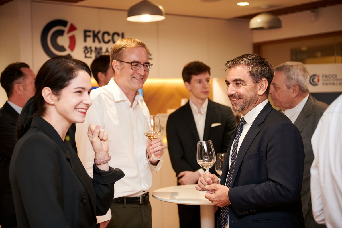 [Translate to Coréen:] Wine tasting, Wine, Red Wine, Les Grands Chais De France,  Networking, French Wine , MAsterclass, France, Korea, multicultiral
