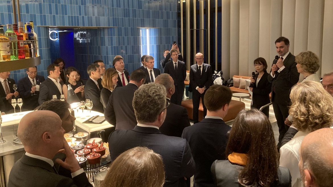 Discours de Laurent Saint-Martin au W Osaka