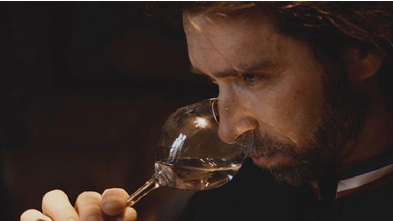 [Translate to Japonais:] Un sommelier français nommé ambassadeur des sakes de Nadagogo et Harima