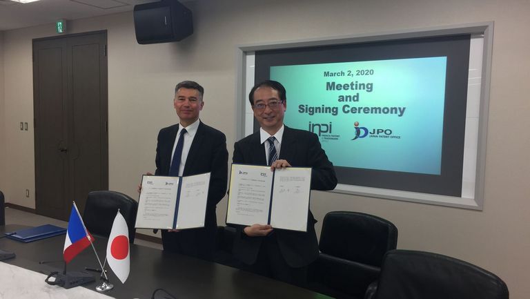 知的な協力関係