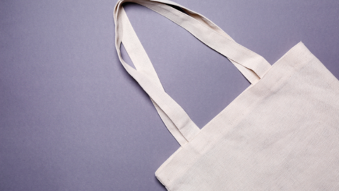 sac en tissu blanc