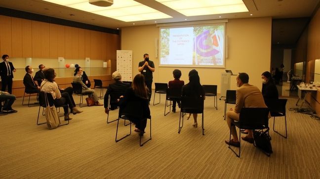 [Translate to Japonais:] Succès lors de la soirée networking de la Chambre