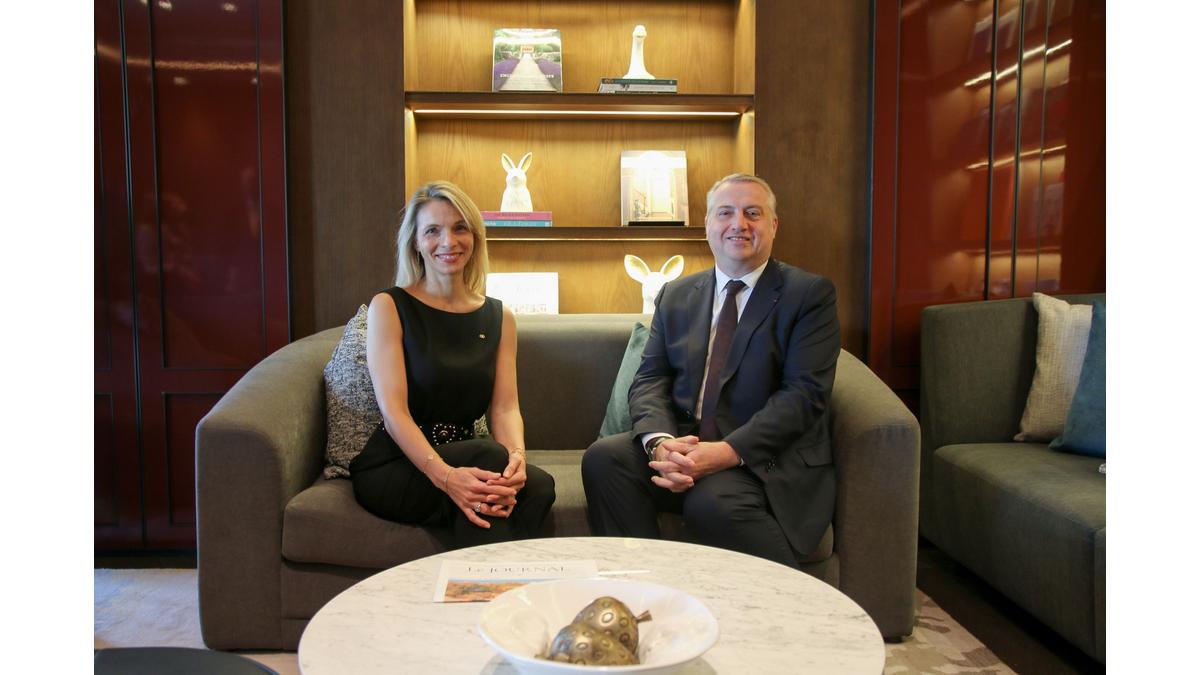 모드 베일리 소피텔, 엠갤러리&엠블렘 CEO 특집 인터뷰