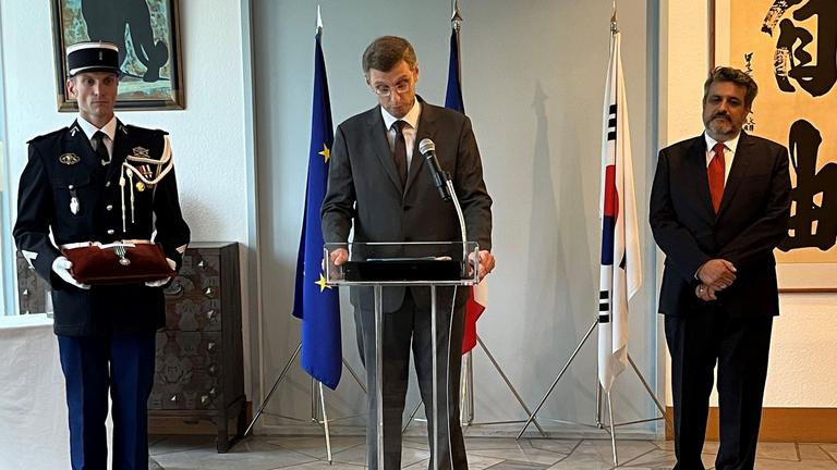 Benjamin Joinau, Founder and Director of L'Atelier des Cahiers, Honored as Chevalier de l'Ordre des Arts et des Lettres