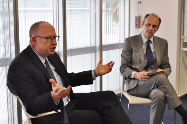 Peter Todd, Régis Arnaud