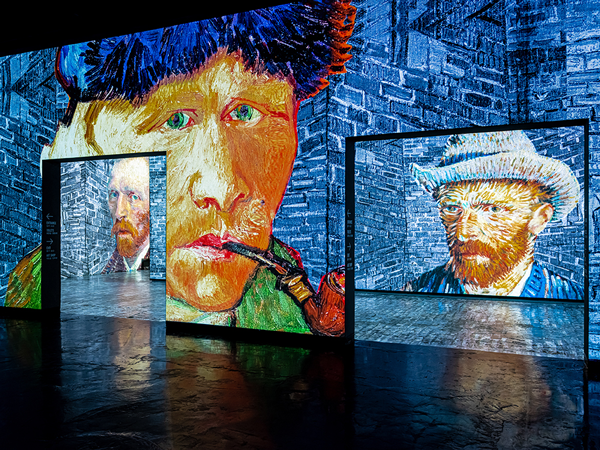 빛의 벙커 : 반 고흐 展