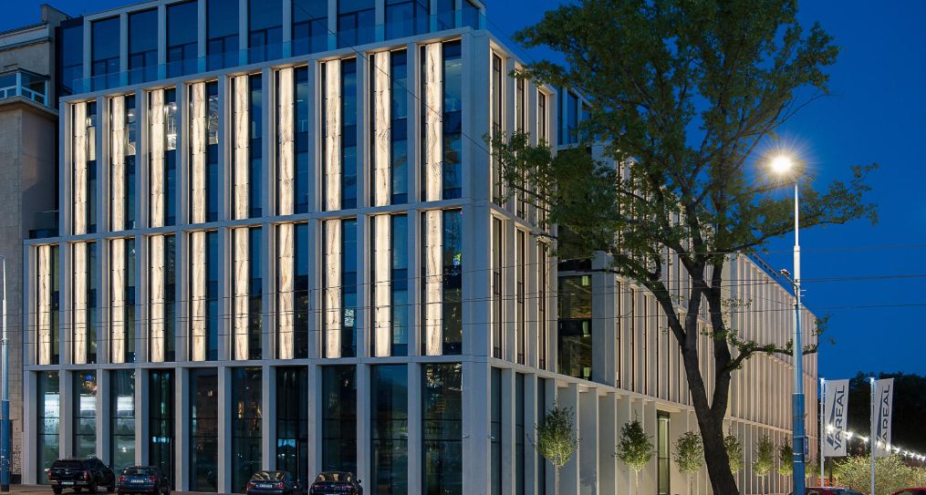 yareal_nowogrodzka_sq