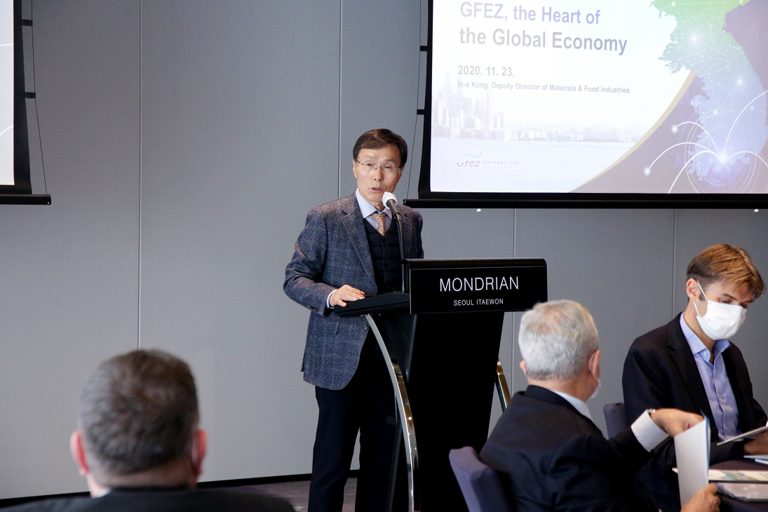 [Translate to Coréen:] Yunsik Kim, Director General of Investment Promotion, Gwangyang Bay Area Free Economic Zone Authority 