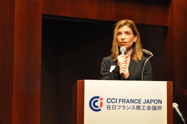 Mme Valérie CONXICOEUR