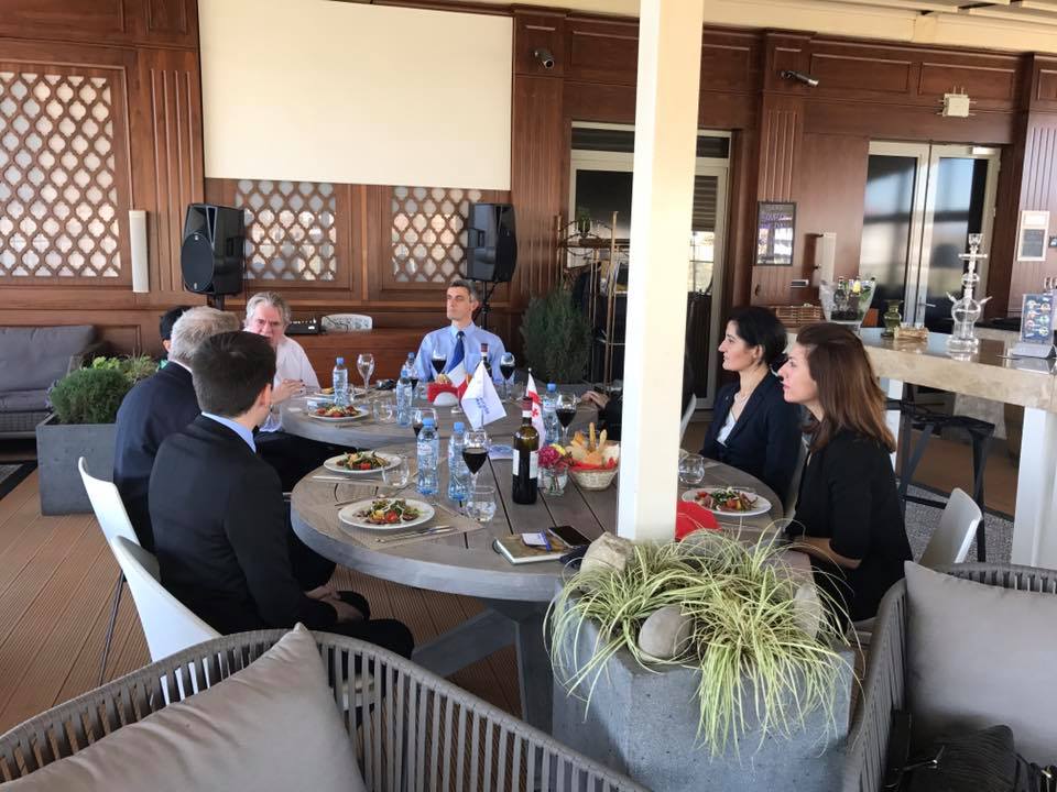 [Translate to Français:] 