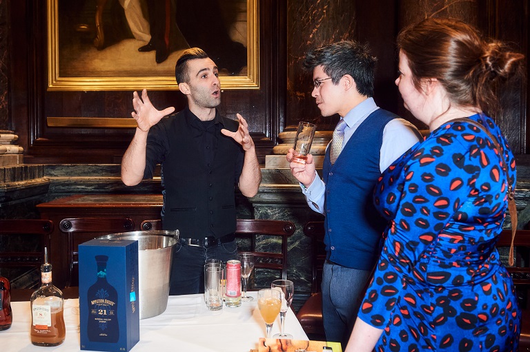 International-Tasting-the-French-Chamber