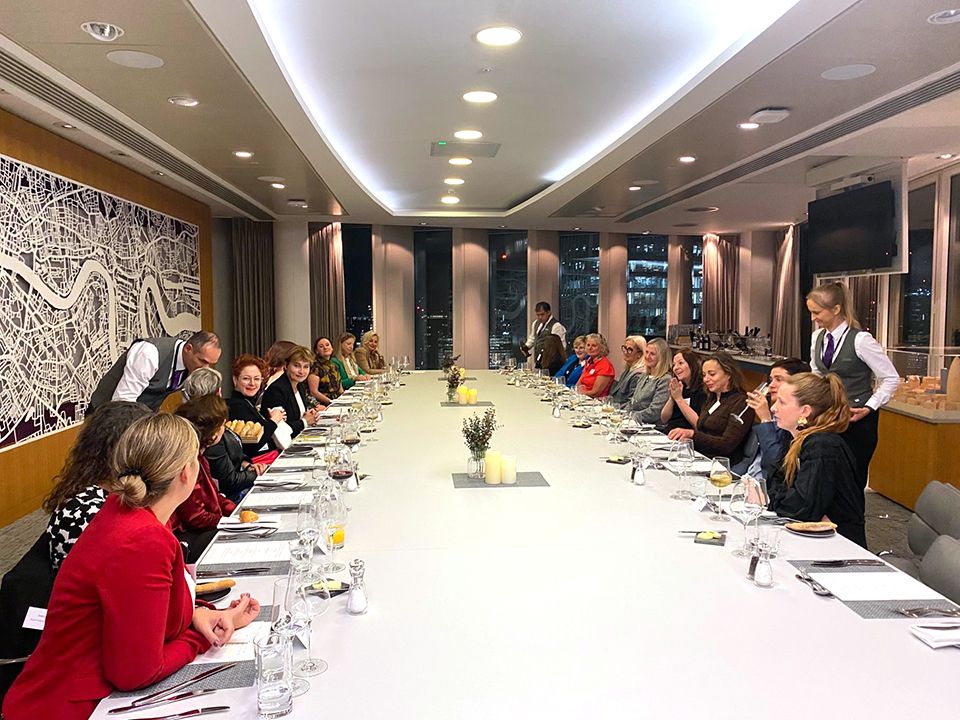 Women's Business Club dinner with Laura Citron