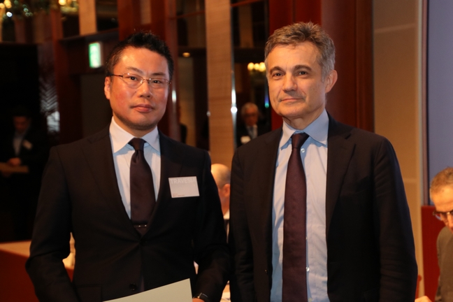 Remise de certificat d'adhésion pour les nouveaux membres