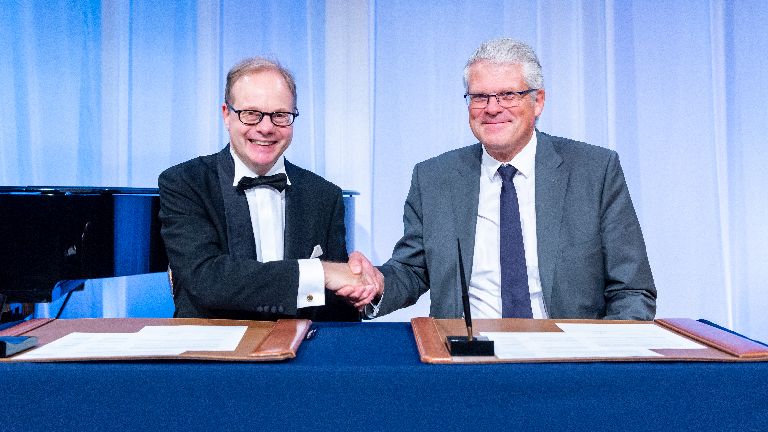 産業展示会、SMART MANUFACTURING SUMMIT開催に向けて、在日フランス大使館貿易投資庁、在日フランス商工会議所と覚書を締結